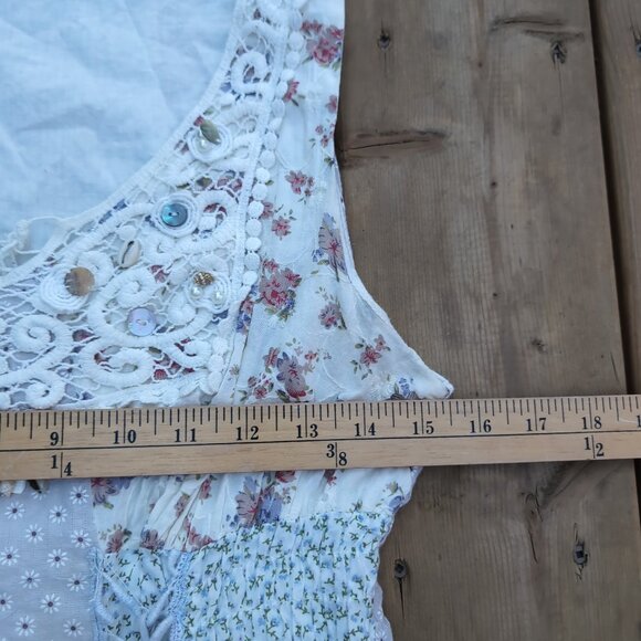 Sacred Threads Boho Short Mini Dress Women's M White Floral Tiered Seashell - Picture 6 of 9